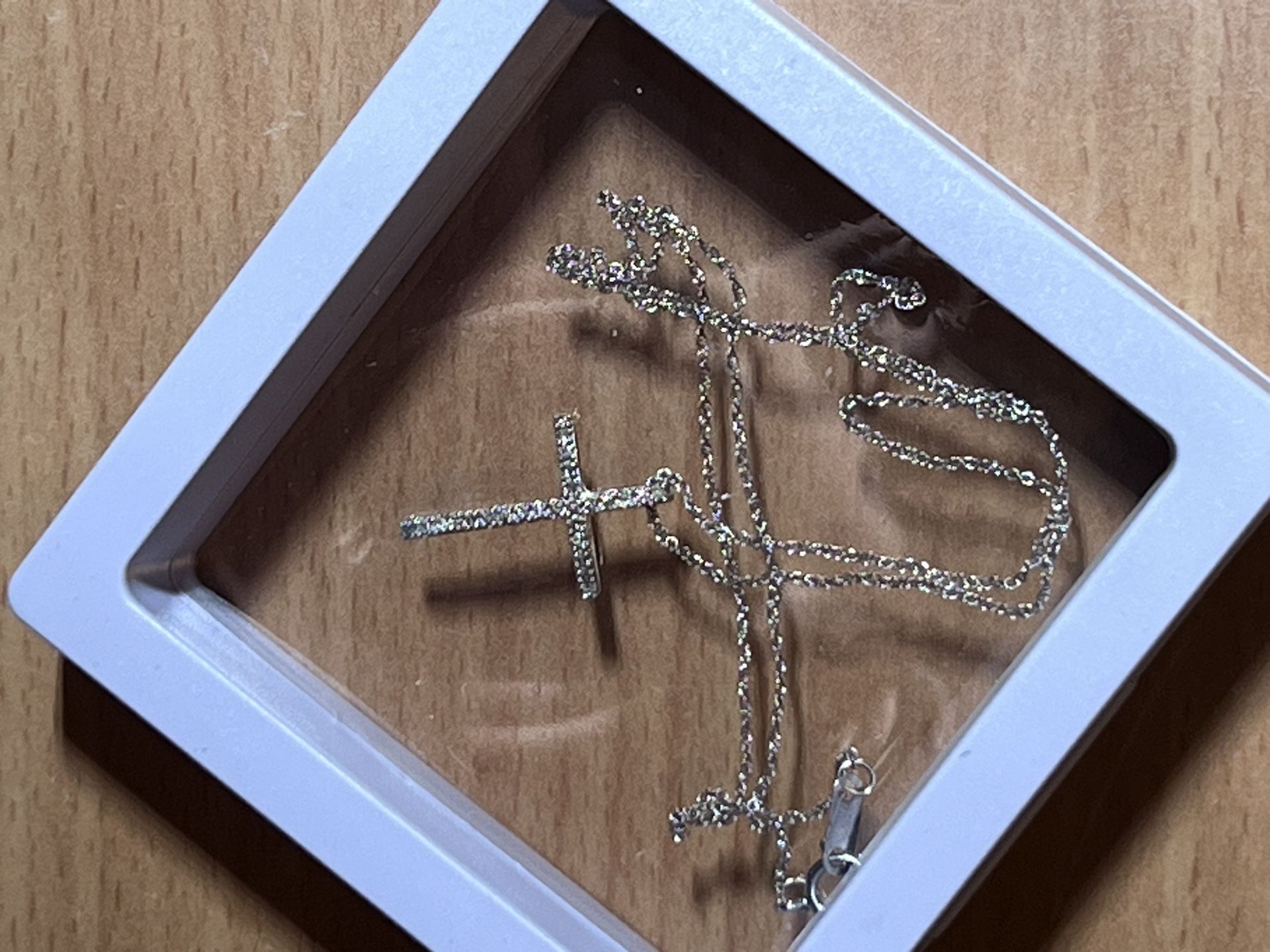 10k White Gold Cross With Diamonds - photo 3