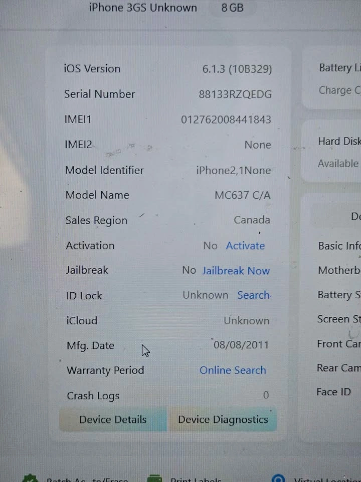 Apple iPhone 3GS (A1303) - photo 3