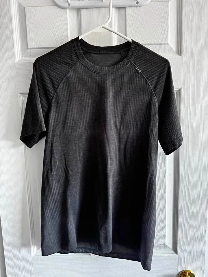 Lululemon Men’s Metal Vent Tech SS Shirt - Sz M