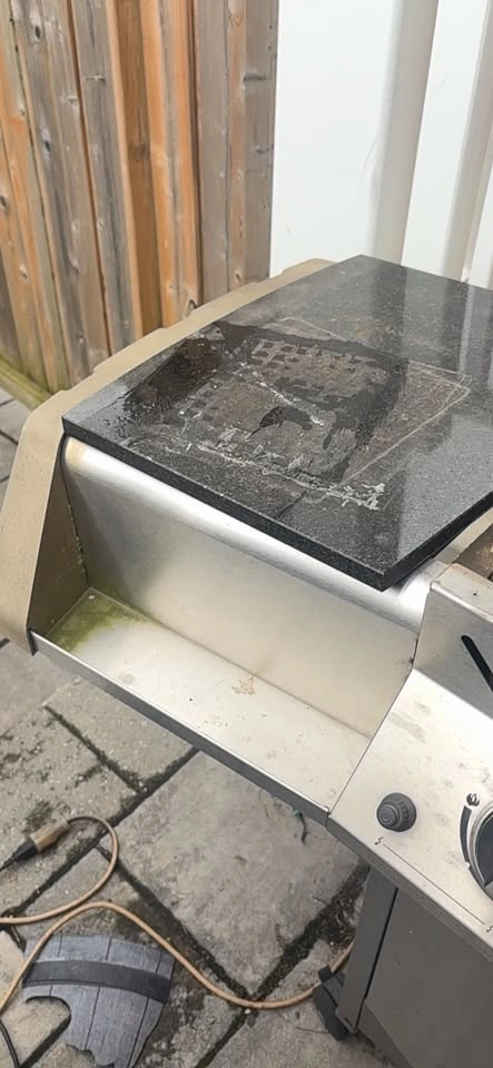 Used Napoleon Prestige Natural Gas Grill - photo 3