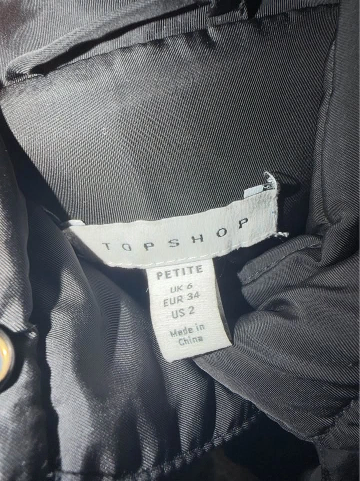 Top Shop Puffer Jacket- Black, cropped, US2 petite - photo 2