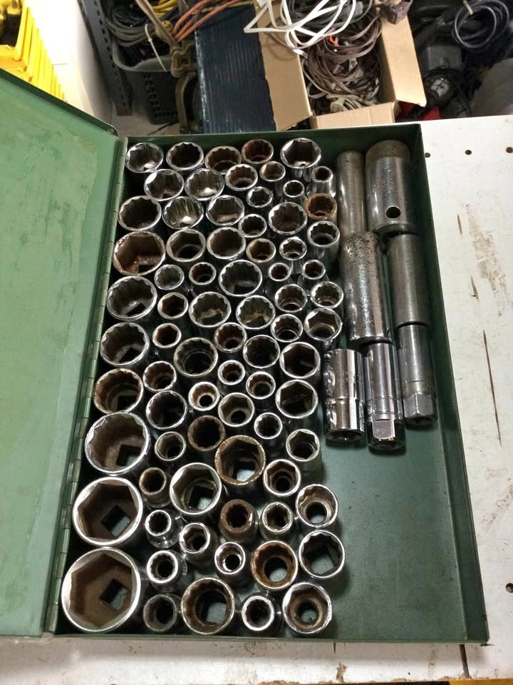 Random 1/2” drive sockets. Most are Sae