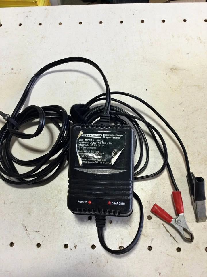 Trickle charger