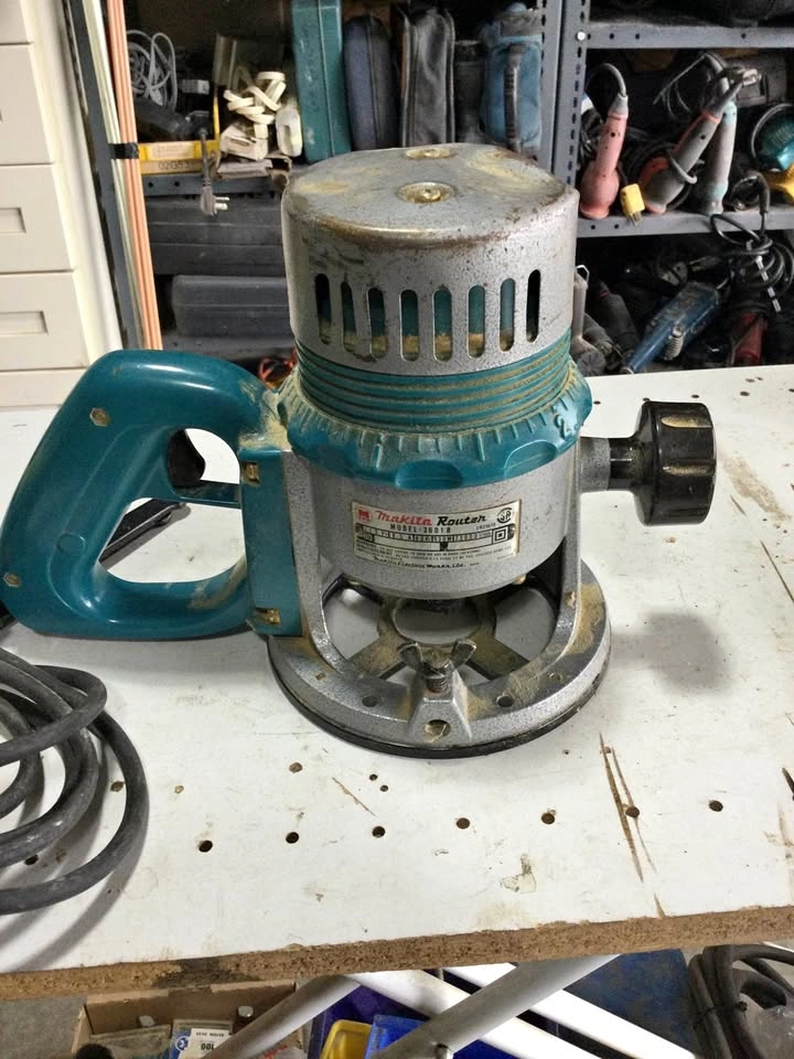 Makita Router Model 3601B