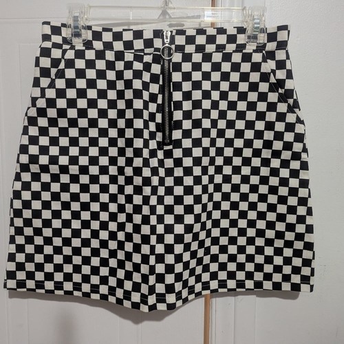Checkered Black and White Women's Skirt - photo 2
