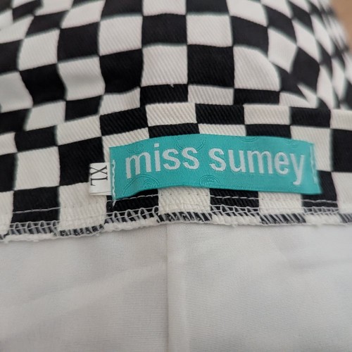 Checkered Black and White Women's Skirt - photo 3