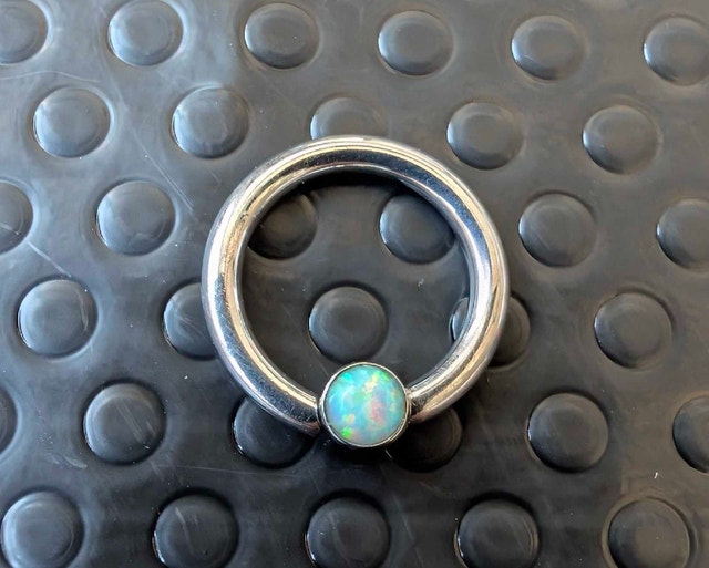 Anatometal Titanium Captive Bead Ring With Bezel-Set Opal