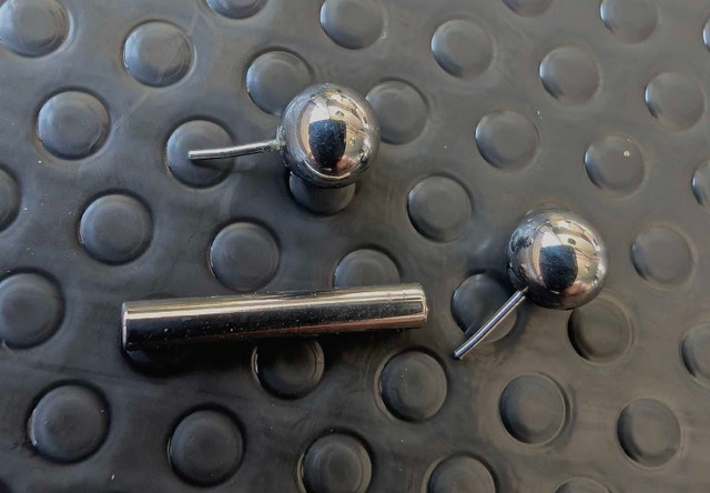 Neometal Titanium Threadless Nipple Barbells - photo 2