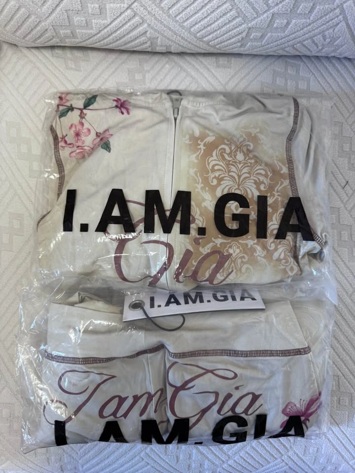 BNWT I.AM.GIA Blare Hoodie & Trackpants Matching Set - photo 4