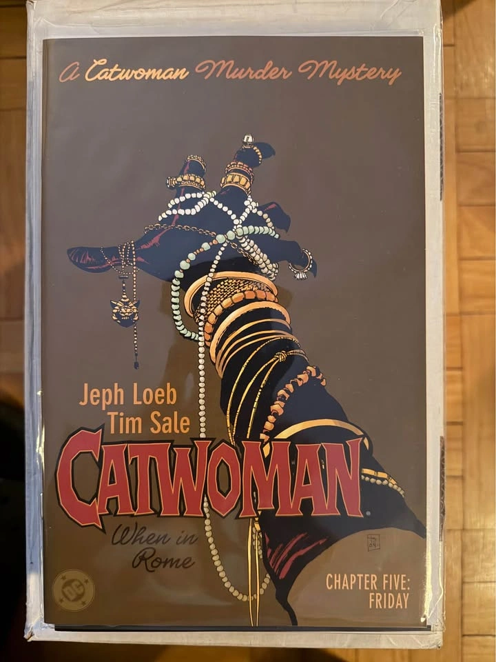 Catwoman: When in Rome #1-6 (Loeb & Sale) Complete Mini-Series - photo 5