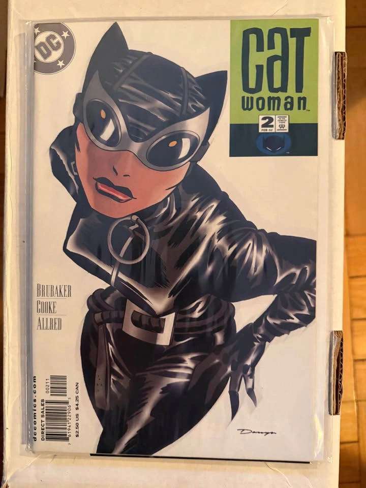 Catwoman #1–4 (Brubaker/Cooke) & #53 (Adam Hughes cover) - photo 3