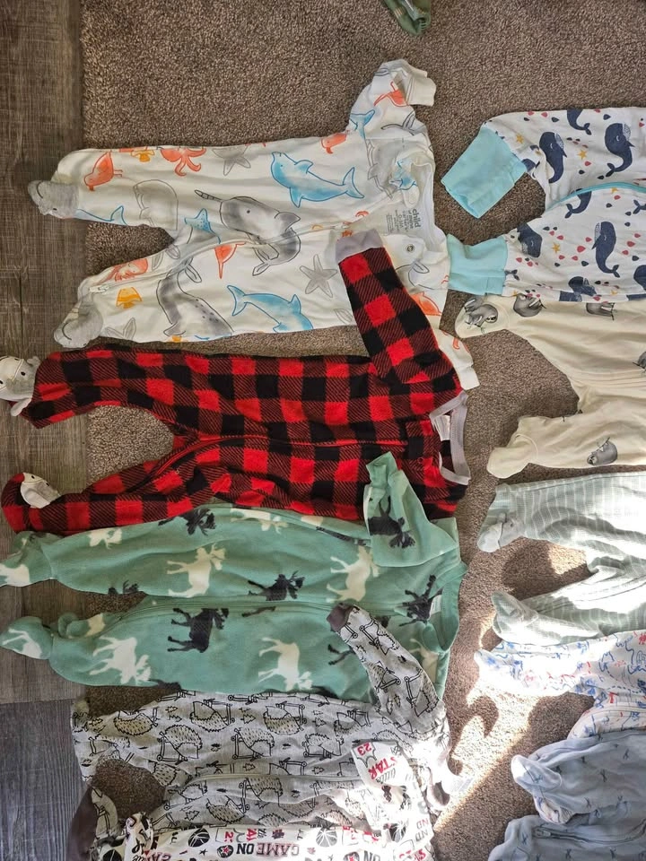 Mixed Brand Baby Sleepsuit Bundle - photo 4