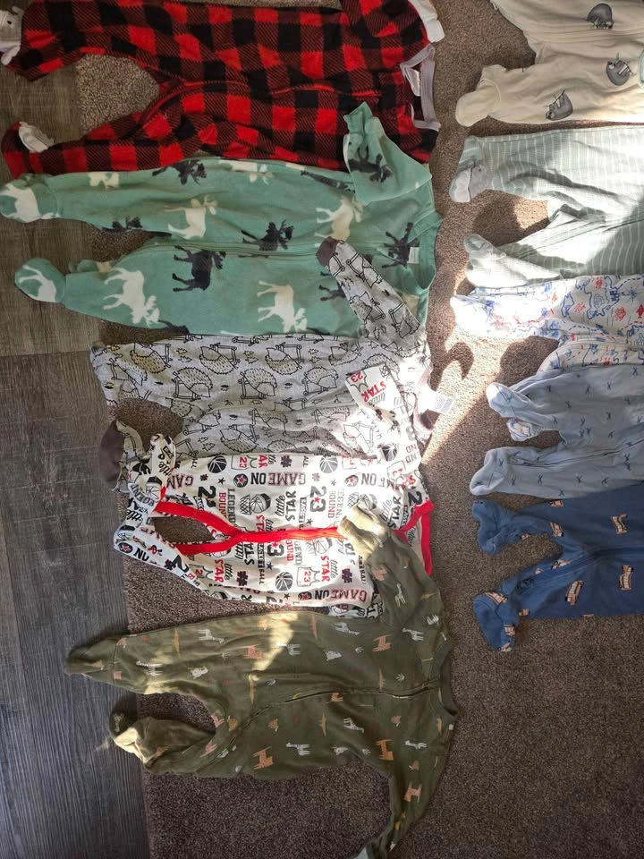 Mixed Brand Baby Sleepsuit Bundle - photo 5