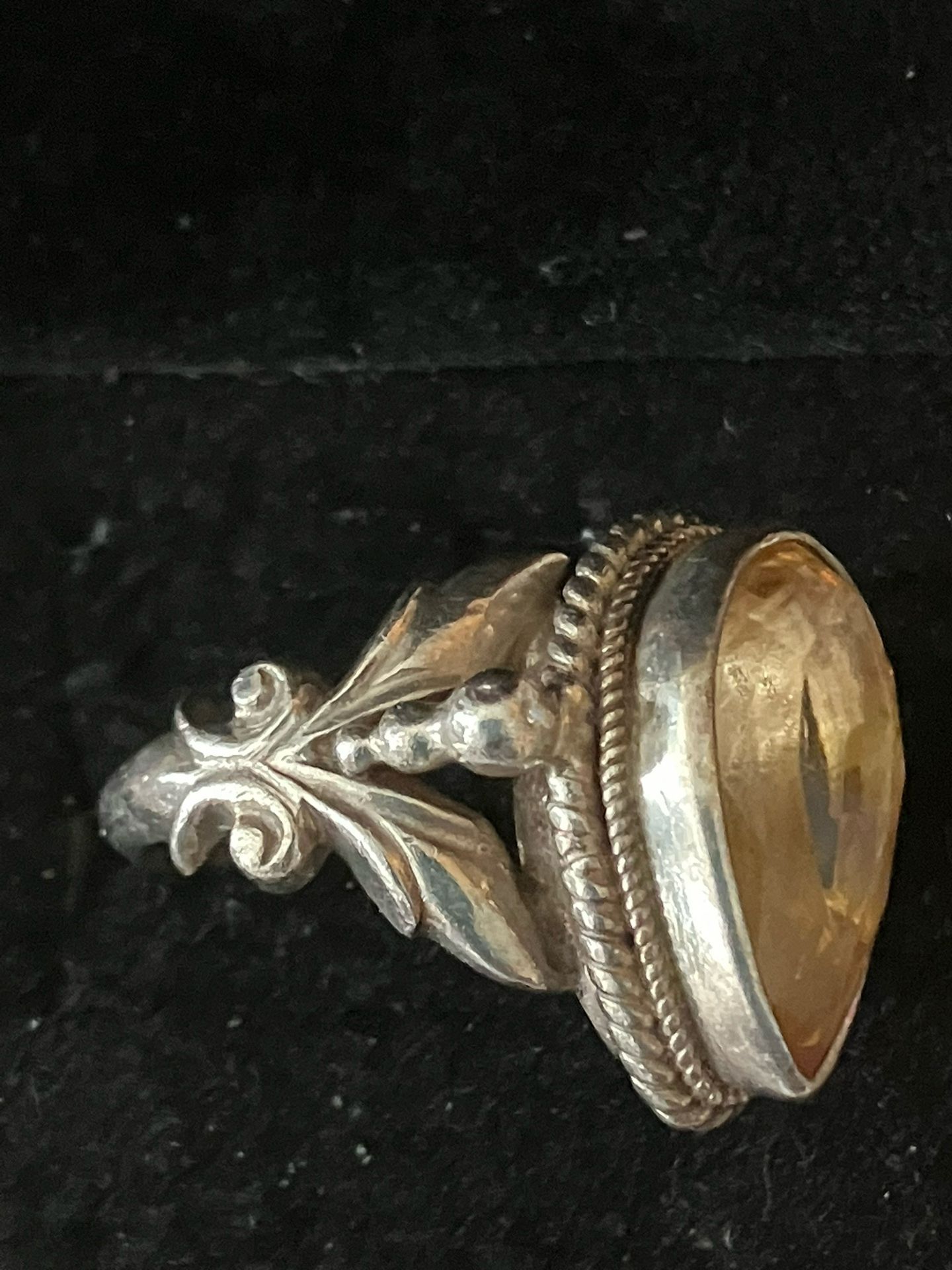 Vintage Gorgeous Yellow Topaz Set In Silver Size 7 - photo 2