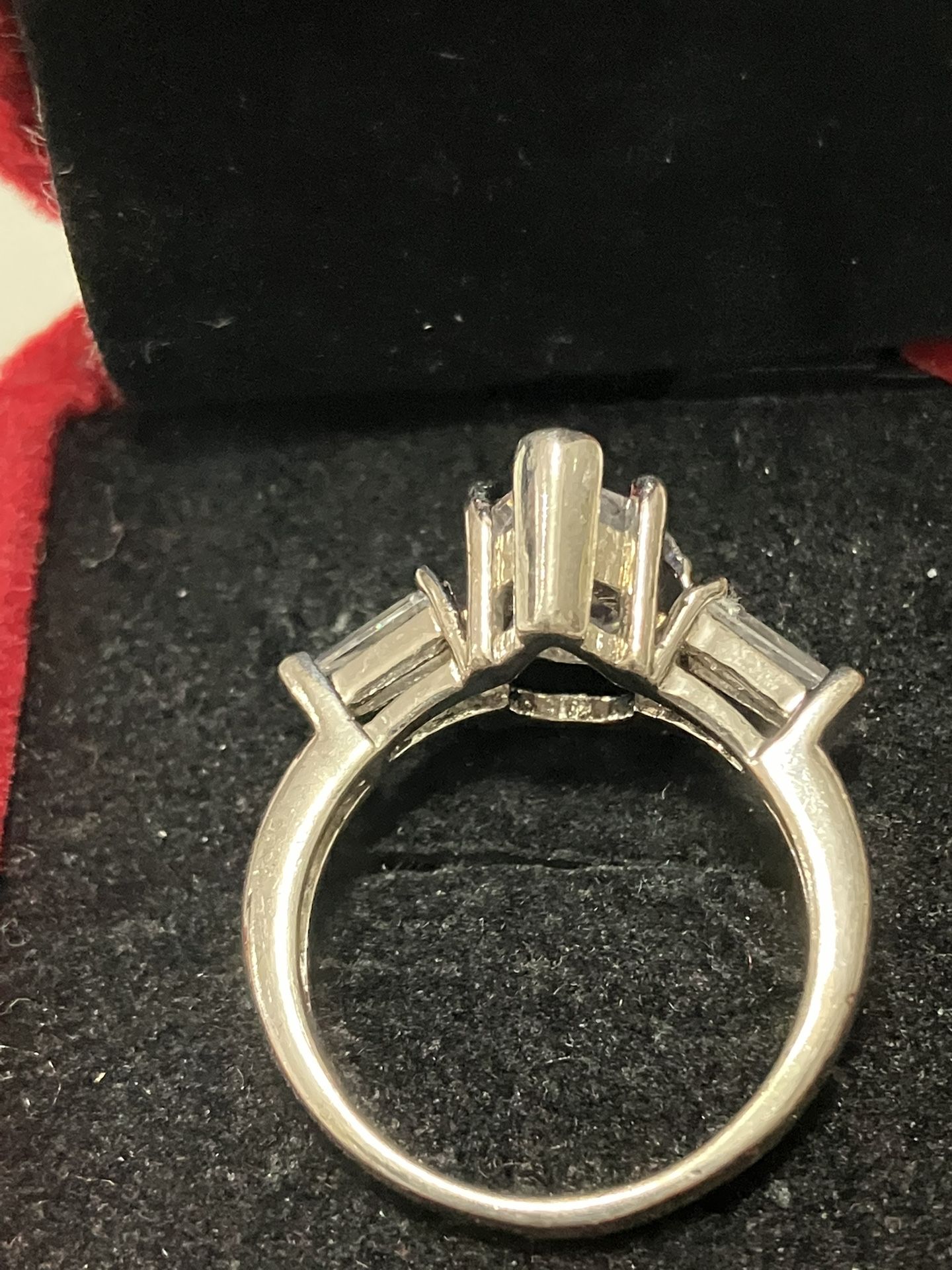 Showstopping Tri-Stone CZ Ring Set In Silver Size 8 - photo 2