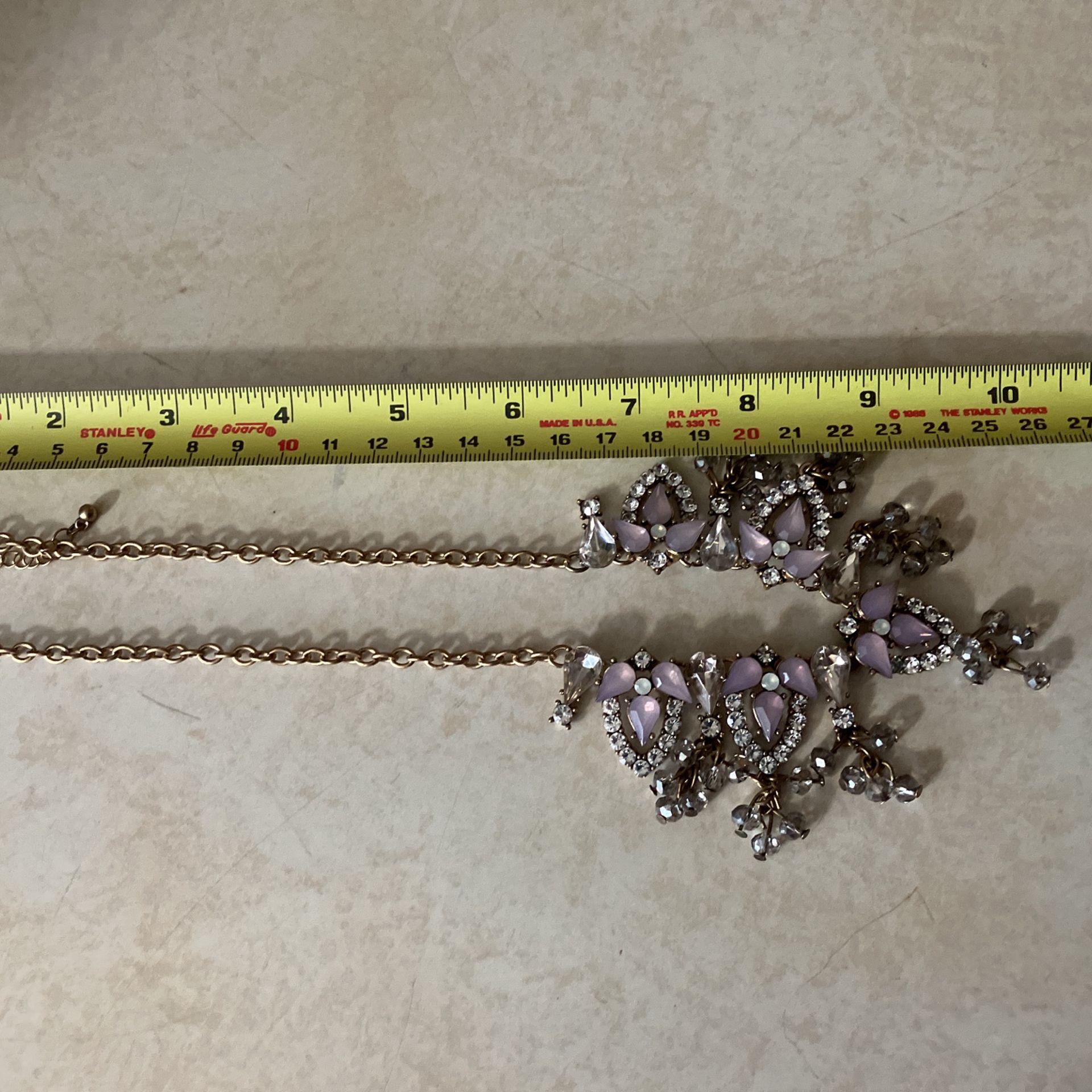 Elegant Vintage Look Costume Statement Necklace And Earring Set - photo 2