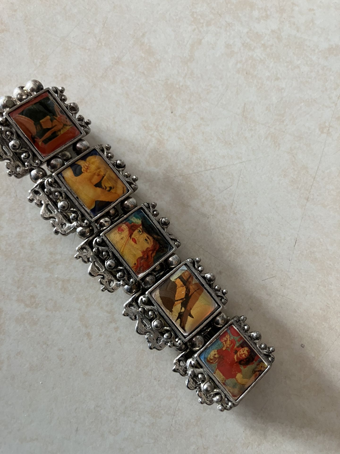 Fun Gil Elvgren Inspired Shady Ladies Bracelet - photo 2