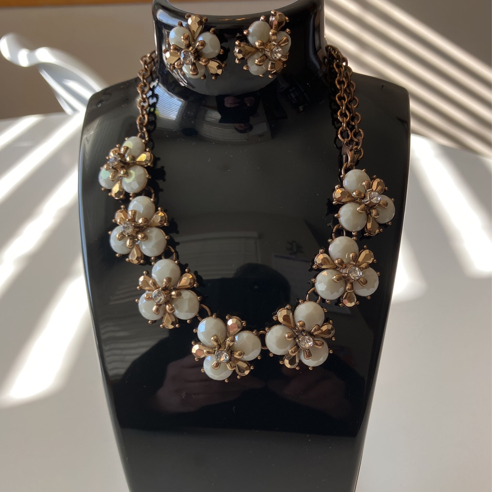 Vintage Style Costume Statement Necklace And Earring Set