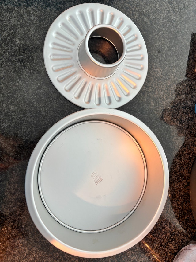 IKEA 28 cm Metal Cake Baking Pan