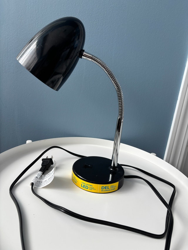 Black Flexible LED Desk Lamp