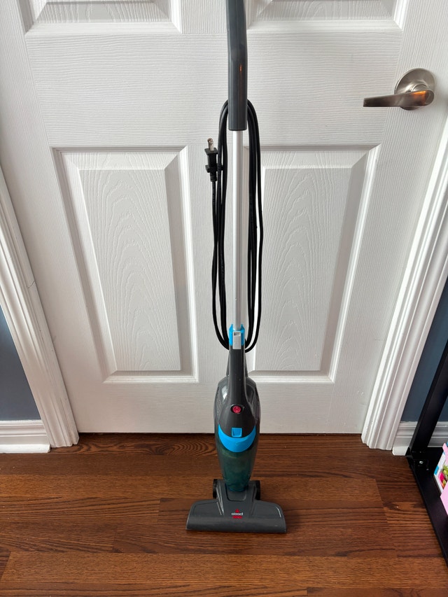 Bissell Lightweight Upright Vacuum Cleaner