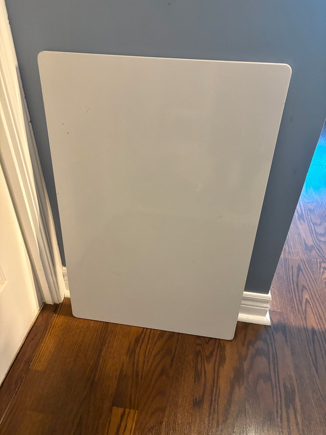 Milliard Tabletop Panel