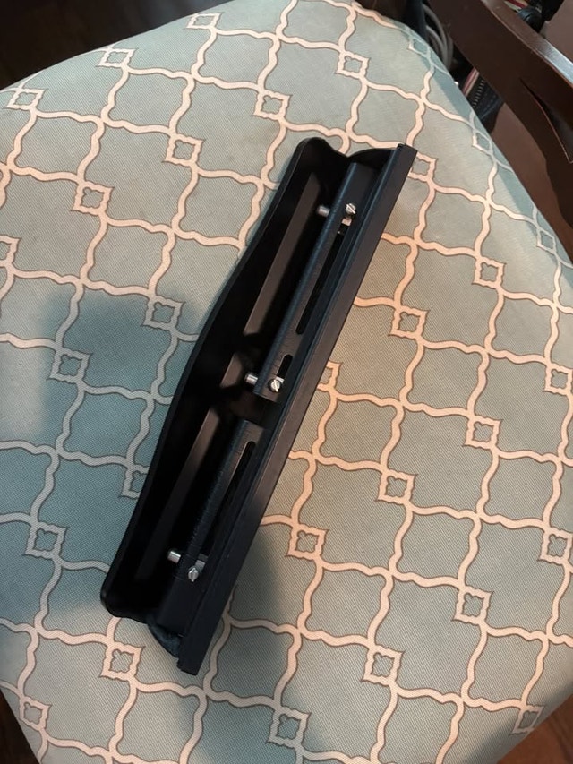 Black Metal 3-Hole Punch