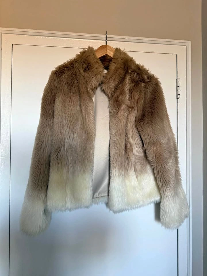 Women’s faux fur ombré jacket
