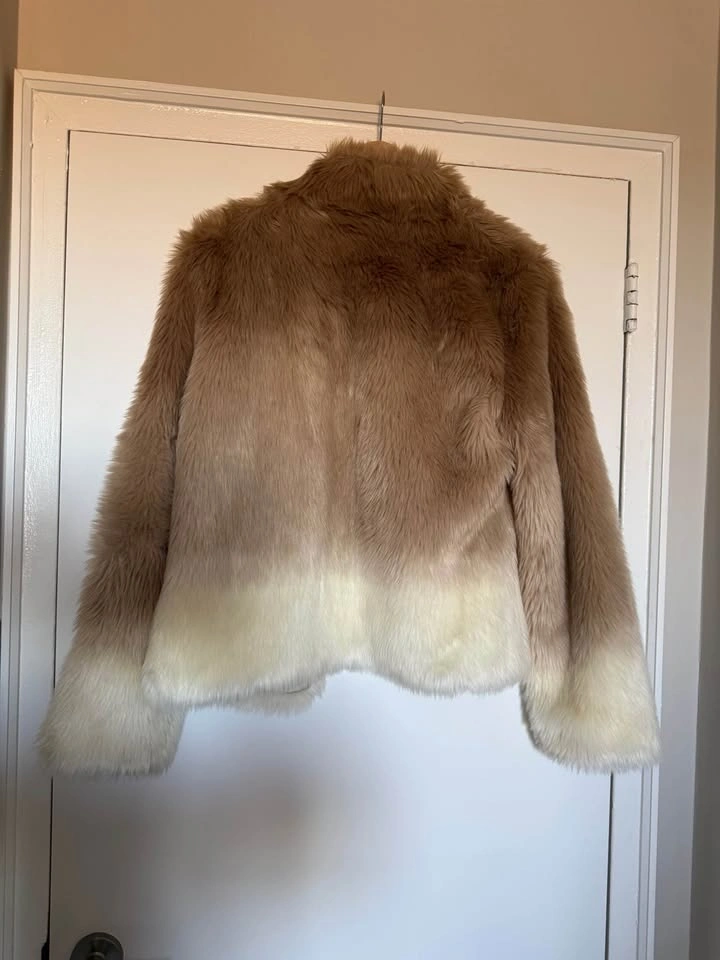 Women’s faux fur ombré jacket - photo 2