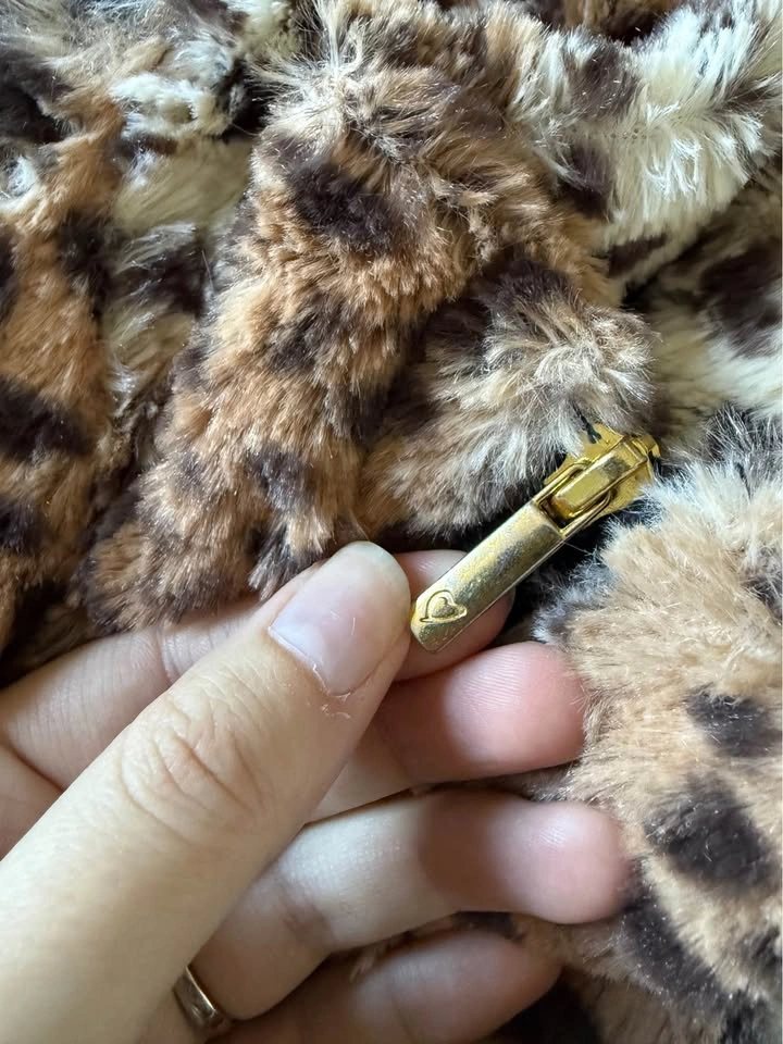 Women’s leopard fall coat - photo 4