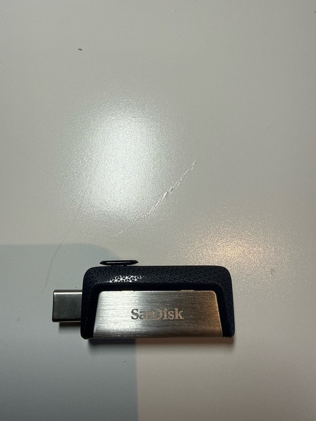 SanDisk 64GB Dual 3.0 USB & USB-C Drive - photo 2