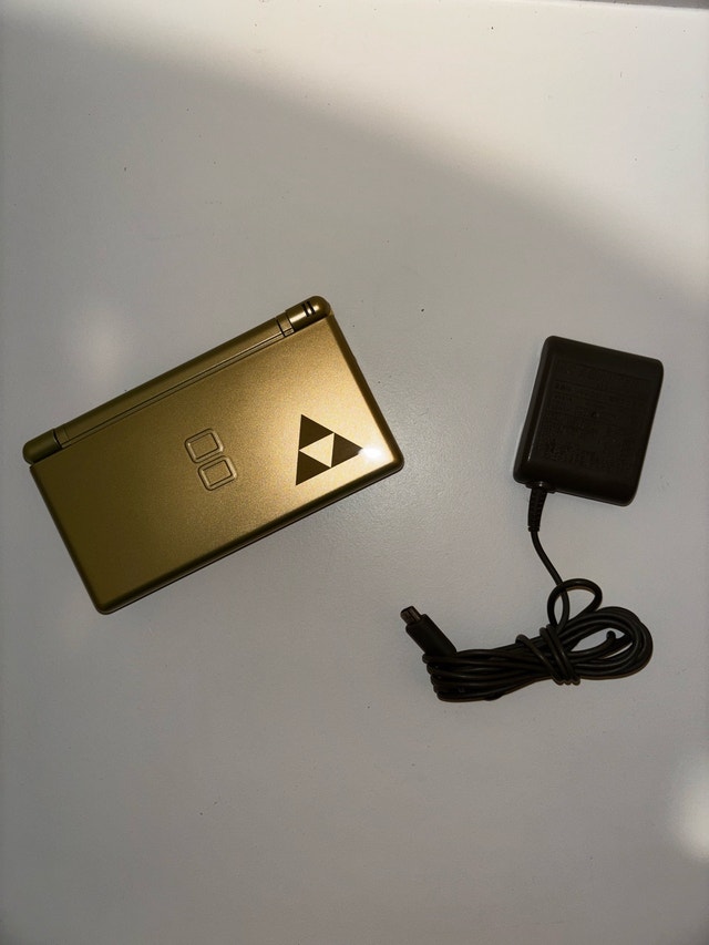 Nintendo DS Lite - photo 2