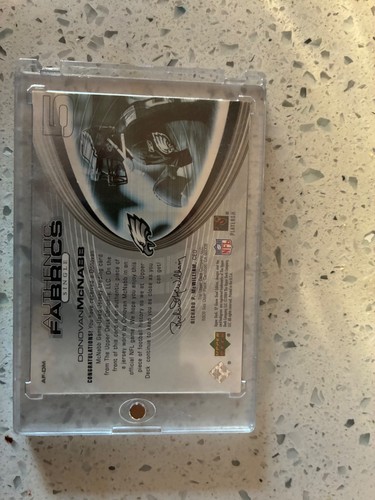 2004 Upper Deck SP Game Used Donovan McNabb Jersey Relic - photo 2