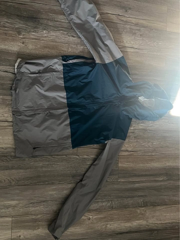 (Real Megan) MEC Pertex Shell Jacket - photo 2