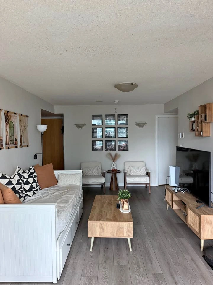Private room for rent