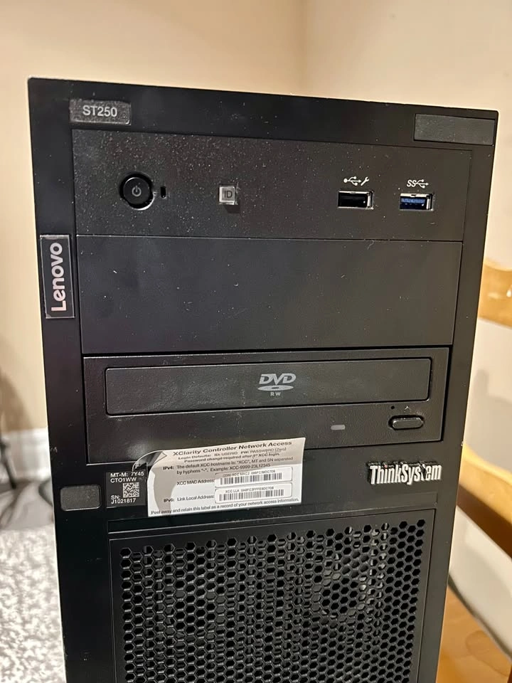 Lenovo ThinkSystem ST250 Tower Server | Xeon 6-Core | 24GB RAM - photo 2