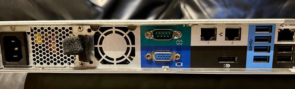 Lenovo ThinkServer RS140 1U Rack Server (i3, 8GB RAM, SSD+HDD) - photo 3