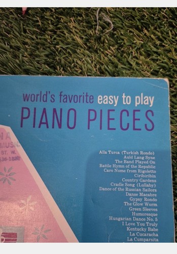 World's Favorite Easy To Play Piano Pieces - Vintage Piano Book - photo 2