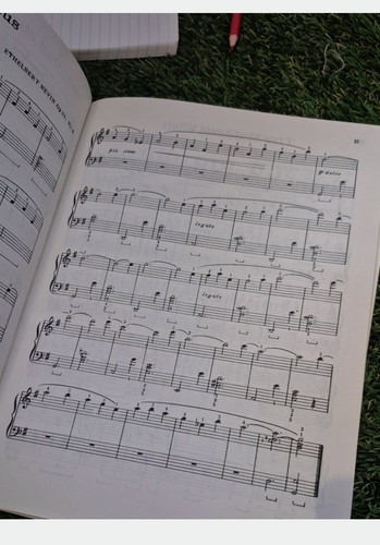 World's Favorite Easy To Play Piano Pieces - Vintage Piano Book - photo 5