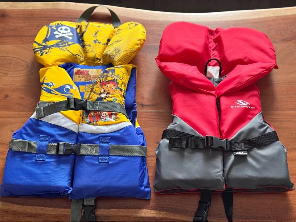 Kids’ Life Jackets – Disney & Stearns