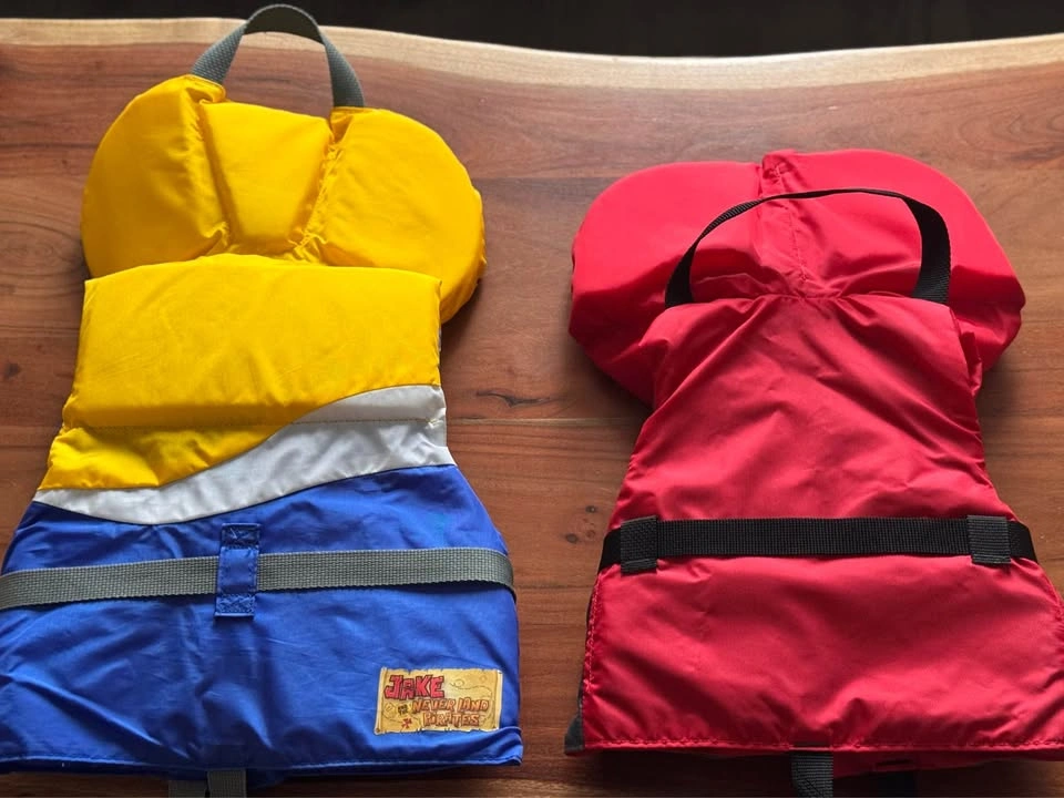 Kids’ Life Jackets – Disney & Stearns - photo 4