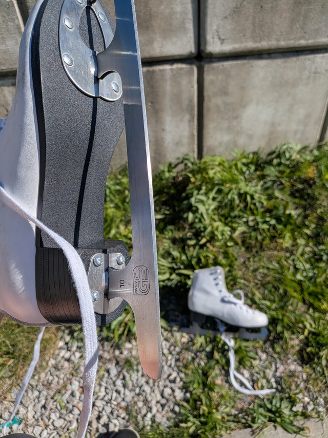 Winnwell Figure Skates - photo 4