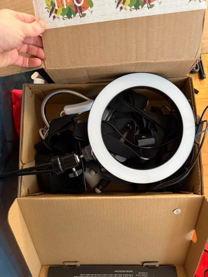 USB Ring Light, Mini Tripod, Chest Phone Mount Lot - photo 2