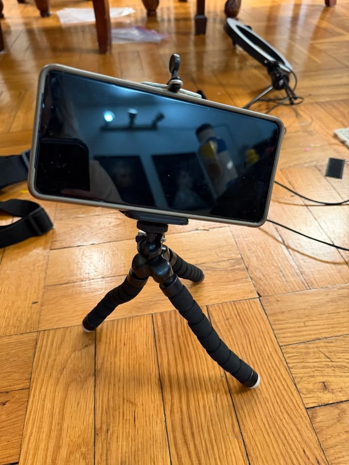 USB Ring Light, Mini Tripod, Chest Phone Mount Lot - photo 3
