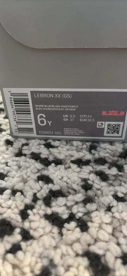 Lebron 20 racer blue boys size 6Y - photo 2