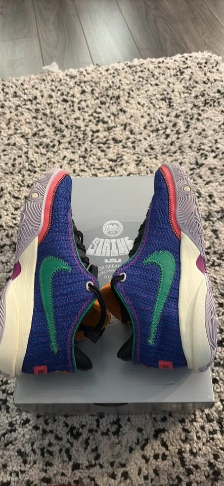 Lebron 20 racer blue boys size 6Y - photo 4