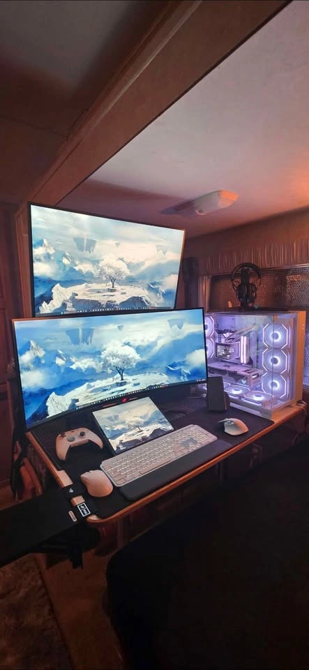 Custom High End Gaming/Content Creation PC/Setup