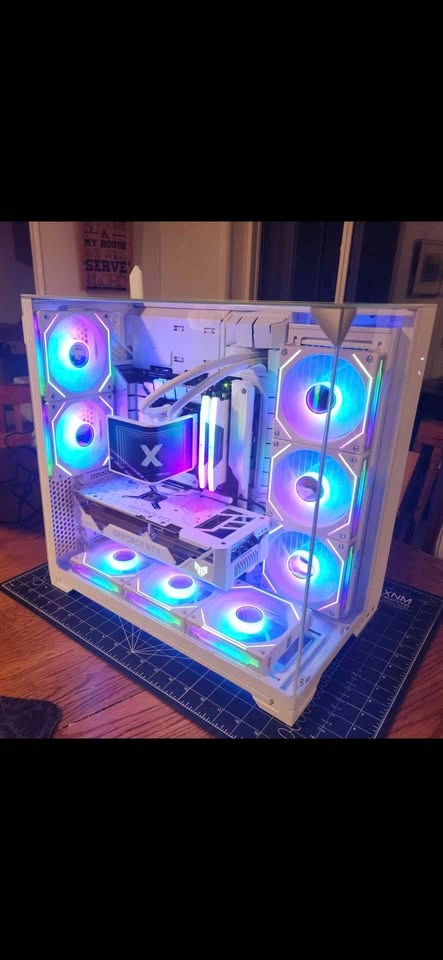 Custom High End Gaming/Content Creation PC/Setup - photo 3