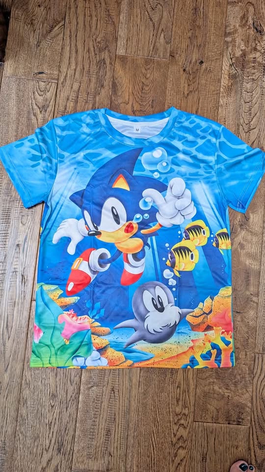Sonic TShirt - Kids Medium