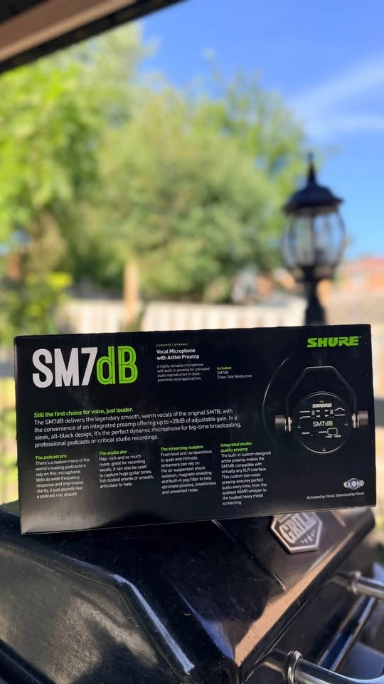Shure SM7dB Vocal Microphone - photo 2